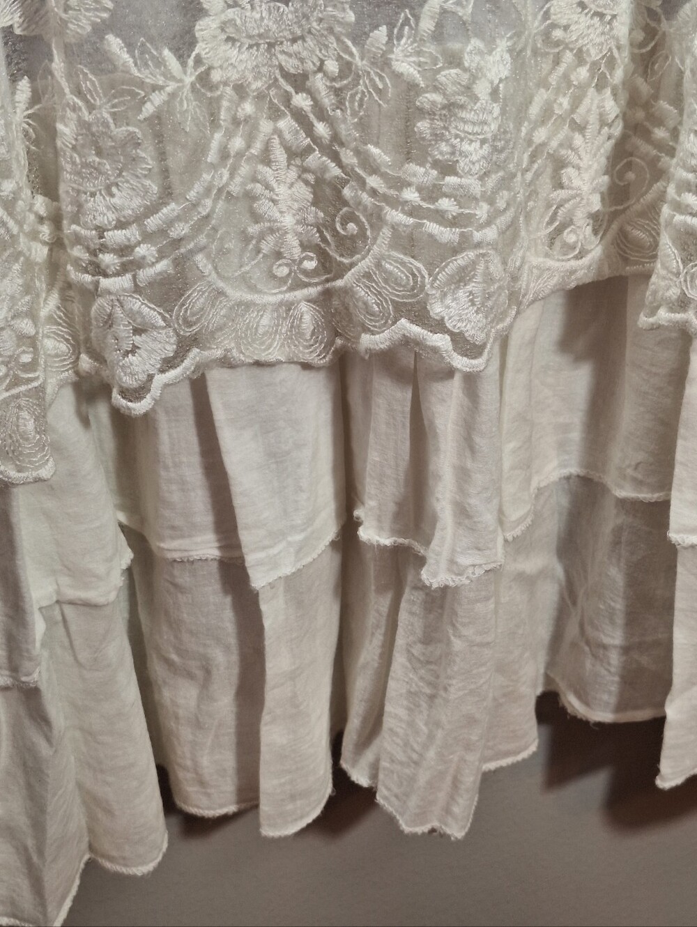 Indigo Soul White Embroidered Sleeveless Tiered Mini Dress Medium Boho Flowy - Picture 4 of 16